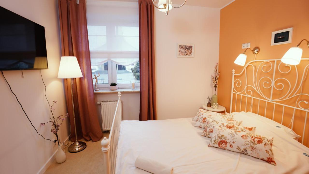 Bed and Breakfast Mcew Studnia à Płock Extérieur photo