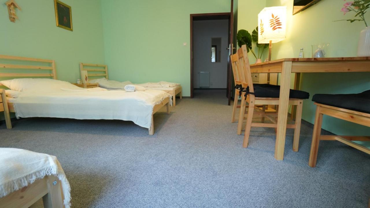 Bed and Breakfast Mcew Studnia à Płock Extérieur photo